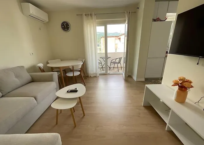Spring Apartment In Permet